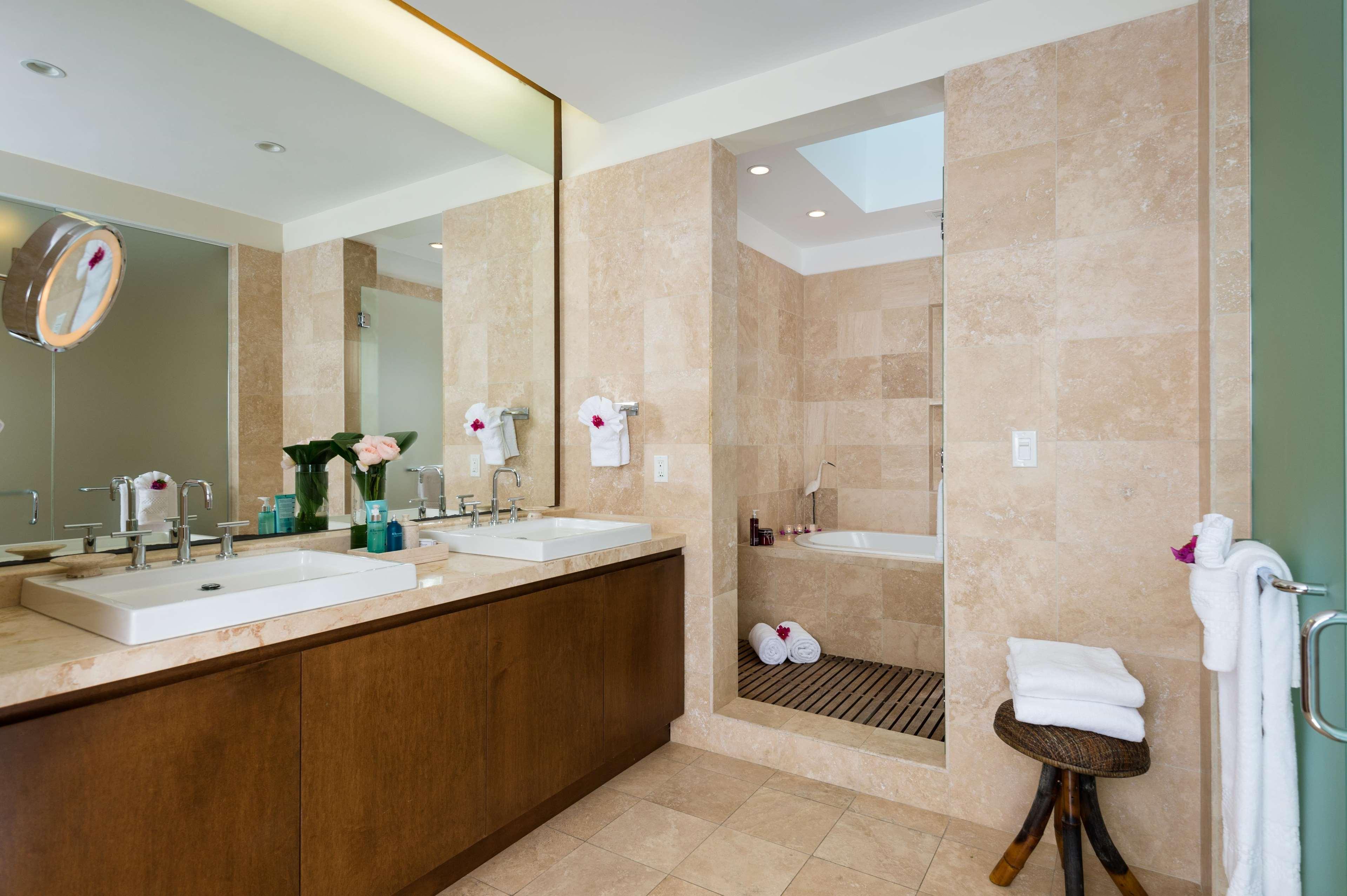 Hotel West Bay Club Grace Bay Esterno foto