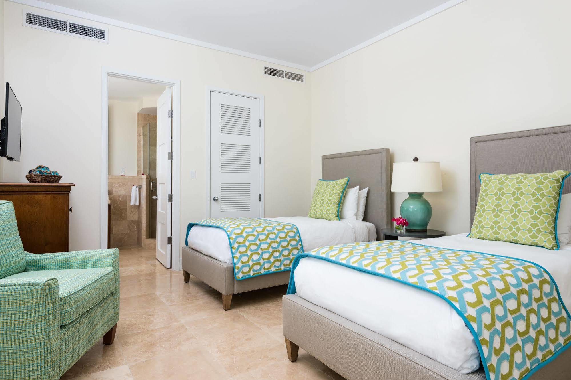 Hotel West Bay Club Grace Bay Esterno foto